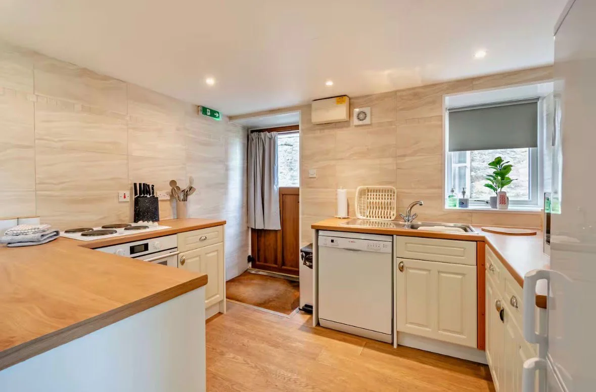 Bright cottage kitchen