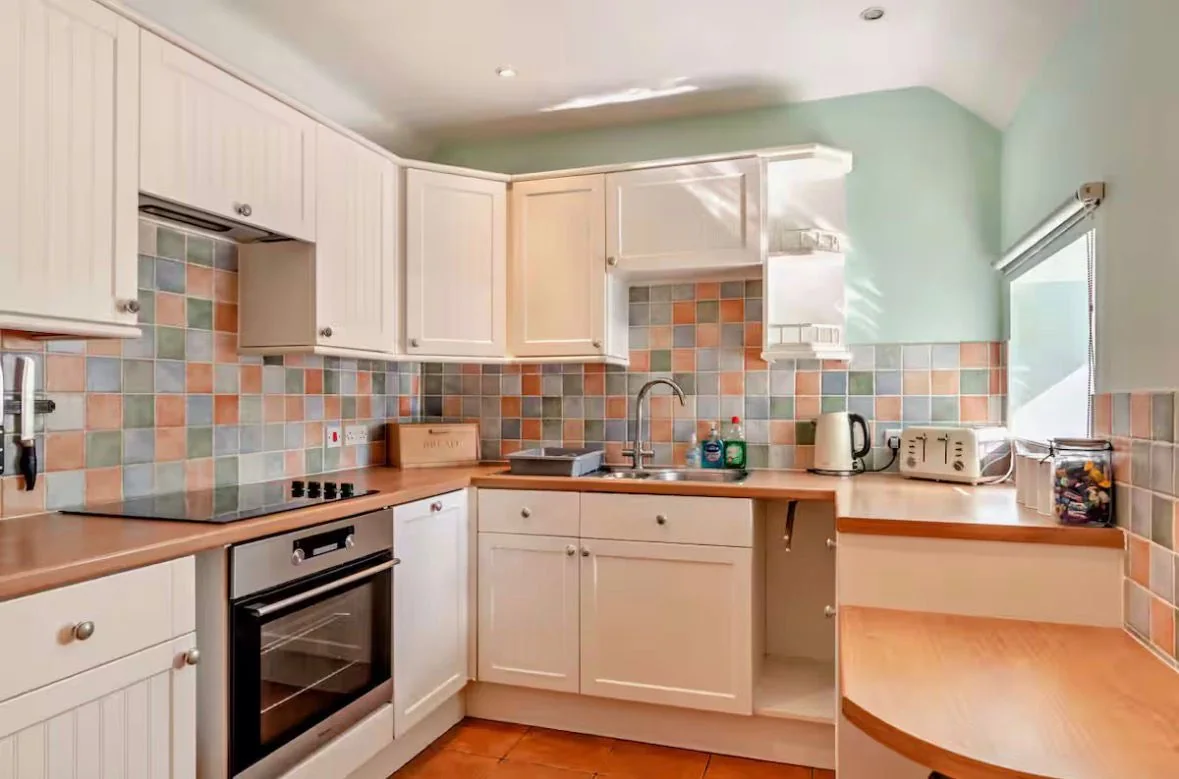 Bright cottage kitchen